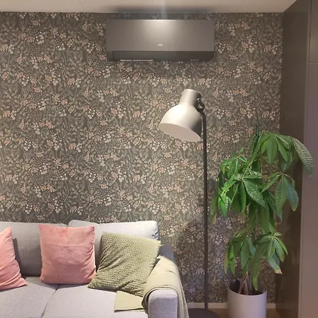 Apartment Modern House ,terrace ,free Parking *