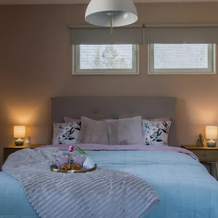 Modern House ,terrace ,free Parking Vaasa