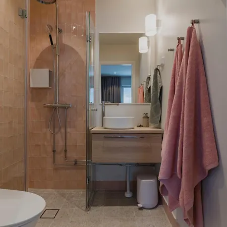 Modern House ,terrace ,free Parking Vaasa